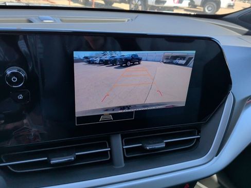 New 2026 Chevrolet Trax RS w/ Sunroof Package image 23