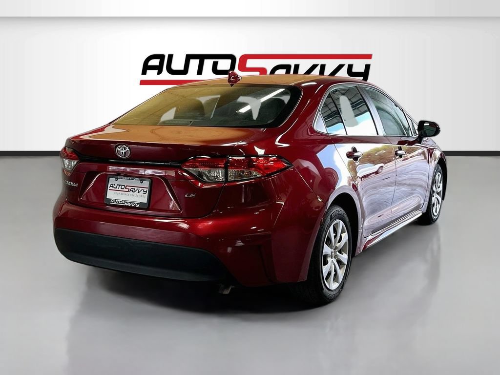 Used 2025 Toyota Corolla LE FWD image 7