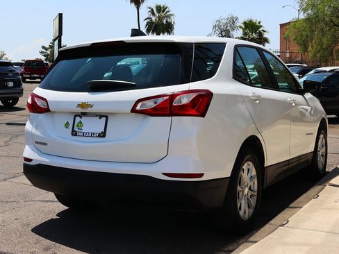 Used 2020 Chevrolet Equinox LS FWD image 13