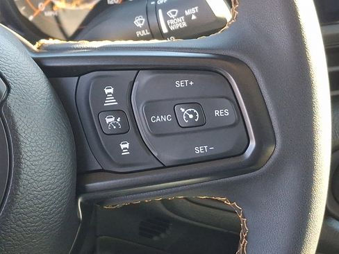 Certified 2024 Jeep Gladiator Sport image 21