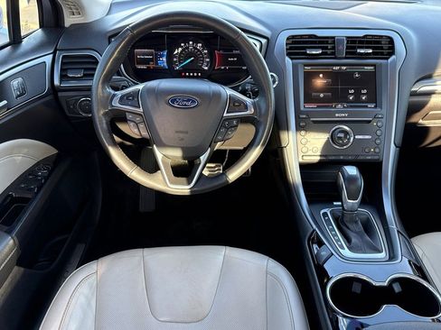 Used 2016 Ford Fusion Titanium image 17