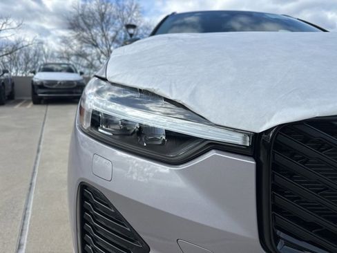 New 2026 Volvo XC60 B5 Plus w/ Climate Package image 10