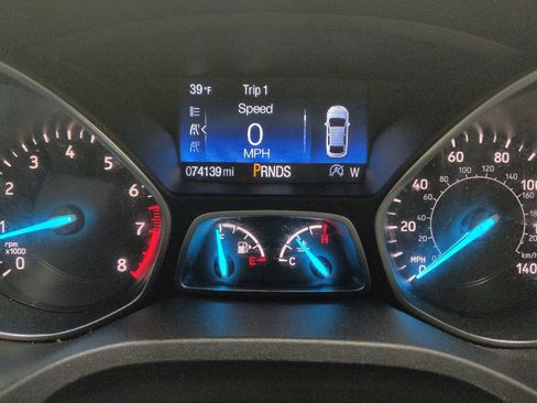 Used 2017 Ford Escape Titanium image 23