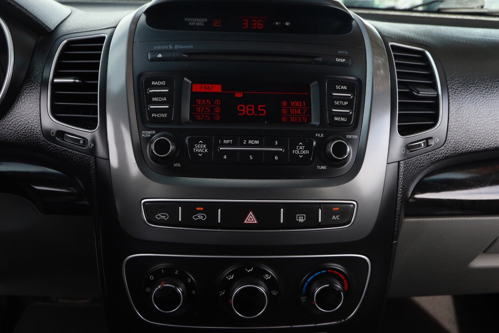 Used 2015 Kia Sorento LX FWD image 14