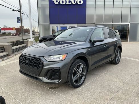 Used 2023 Audi Q5 e Premium Plus image 2