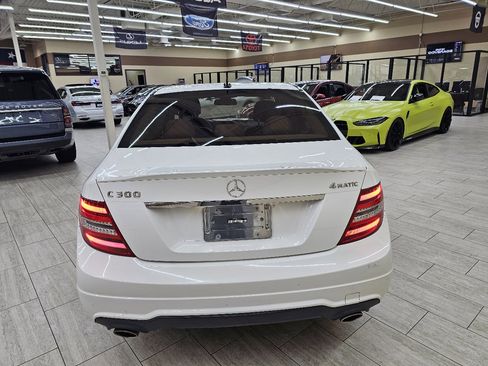 Used 2013 Mercedes-Benz C 300 Sport image 8
