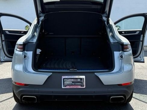 Used 2025 Porsche Cayenne Coupe AWD/4WD image 25