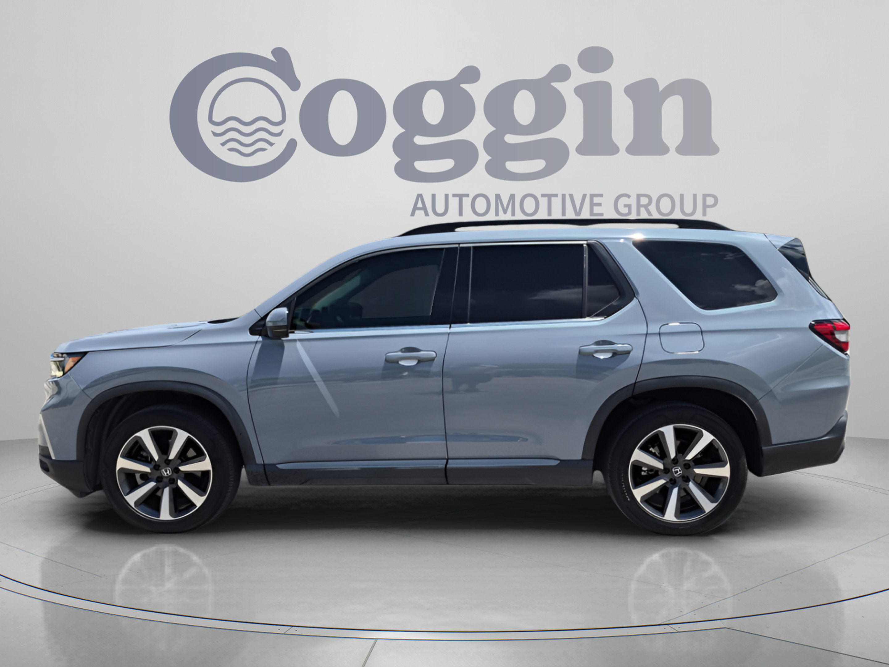 Certified 2023 Honda Pilot Touring image 3