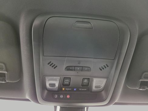 Used 2019 Chevrolet Blazer RS image 18