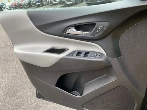 Used 2019 Chevrolet Equinox LS w/ LS Convenience Package image 22