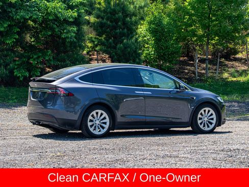 Used 2018 Tesla Model X 75D AWD/4WD image 6
