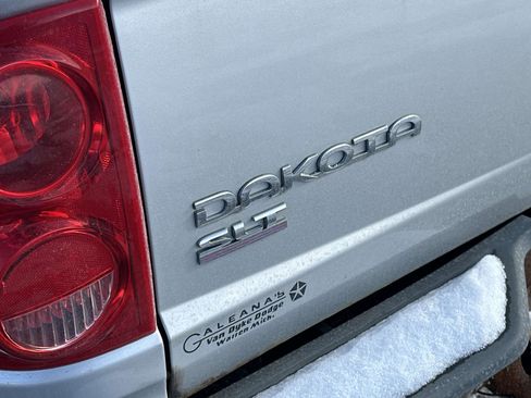 Used 2008 Dodge Dakota SXT image 11