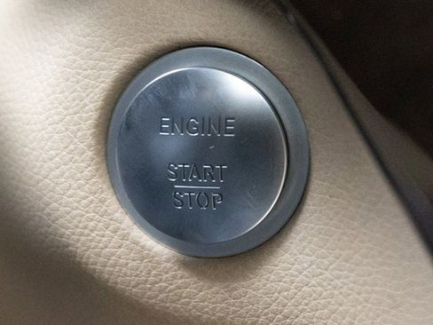 Used 2018 Mercedes-Benz GLE 350 4MATIC image 80