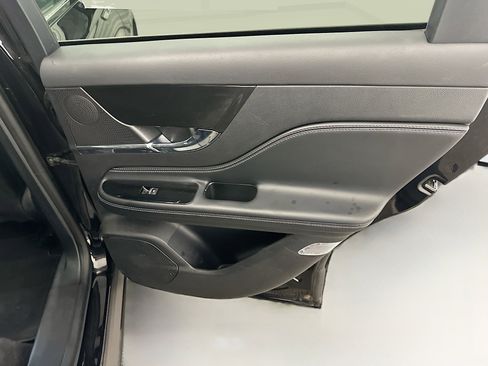 Used 2024 Lincoln Corsair Reserve w/ Equipment Group 201A image 32