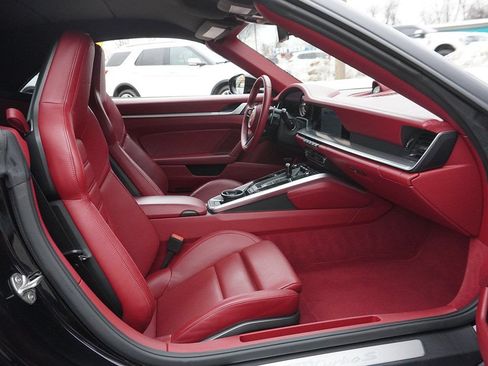 Used 2022 Porsche 911 Turbo S w/ 911 Turbo Sportdesign Package AWD/4WD image 40
