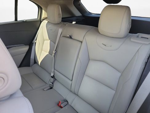 Used 2023 Cadillac XT4 Luxury w/ Cold Weather Package image 14