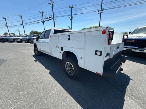 New 2026 GMC Sierra 3500 SLE w/ SLE Convenience Package AWD/4WD image 12