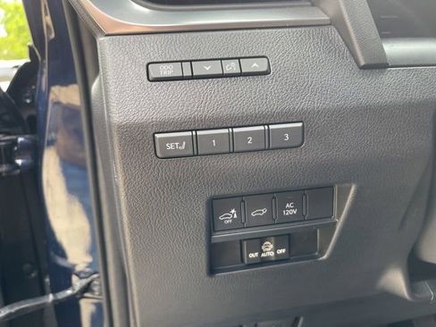 Used 2024 Lexus GX 550 w/ Accessory Package (31) AWD/4WD image 14