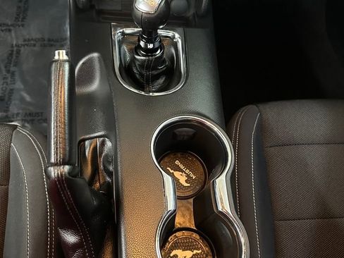 Used 2015 Ford Mustang Coupe RWD image 17