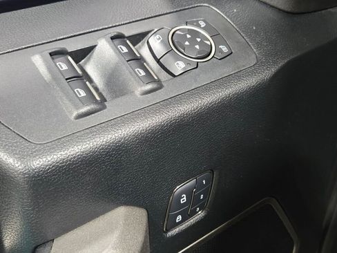 Used 2017 Ford F150 Raptor w/ Equipment Group 802A Luxury image 26