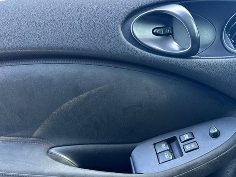 Used 2016 Nissan 370Z NISMO image 11