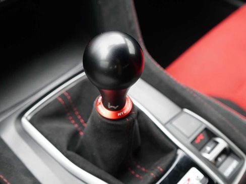 Used 2018 Honda Civic Type R image 13