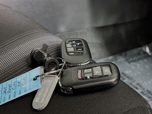 Used 2025 Honda Civic Sport image 36