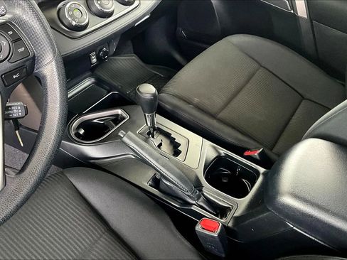 Used 2017 Toyota RAV4 LE image 15