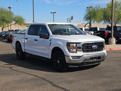 Used 2023 Ford F150 XLT image 3