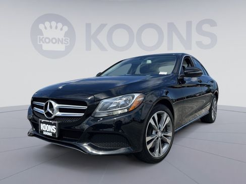 Used 2017 Mercedes-Benz C 300 4MATIC Sedan image 1