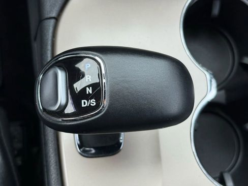 Used 2015 Jeep Grand Cherokee Limited image 32