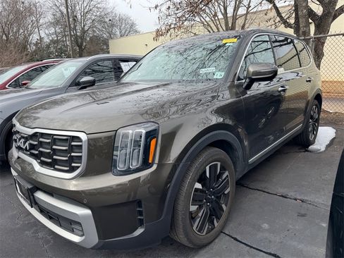 Used 2023 Kia Telluride SX Prestige image 9