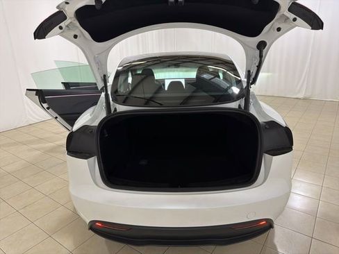 Used 2025 Tesla Model 3 Long Range RWD image 22
