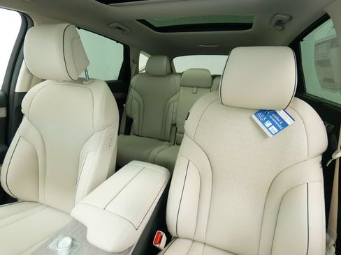 New 2026 Genesis GV80 2.5T Prestige AWD/4WD image 13