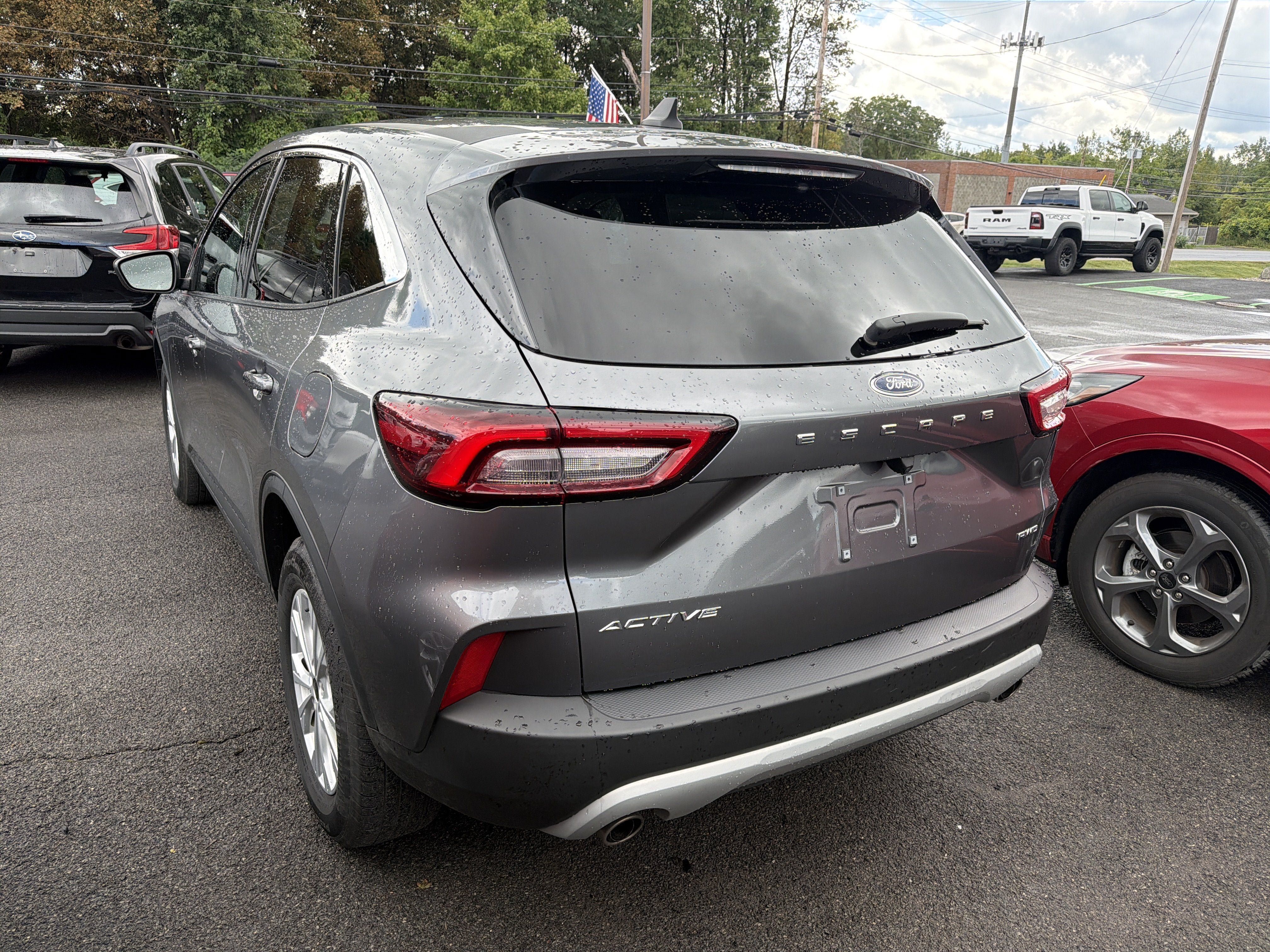Used 2023 Ford Escape Active AWD/4WD image 5