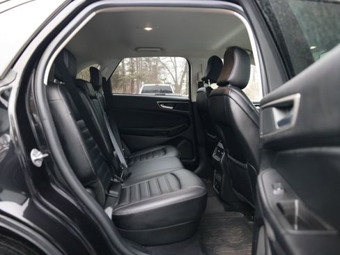 Certified 2022 Ford Edge SEL w/ Convenience Package image 11