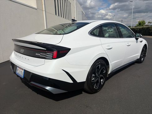 Used 2025 Hyundai Sonata SEL FWD image 5