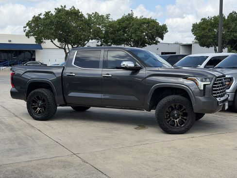 Used 2022 Toyota Tundra Capstone AWD/4WD image 4