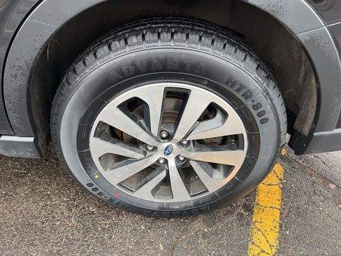 Certified 2022 Subaru Outback Premium image 10