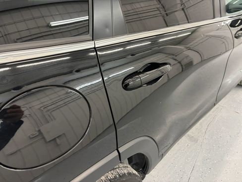 Used 2019 Jeep Cherokee Latitude w/ Popular Appearance Group FWD image 24