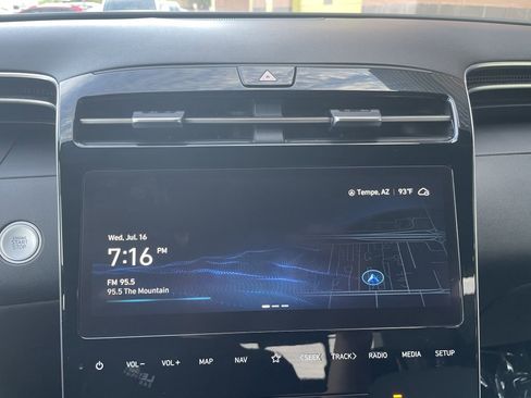 Used 2023 Hyundai Santa Cruz SEL Premium w/ Cargo Package image 31