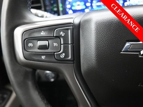 Used 2025 Chevrolet Silverado 2500 ZR2 w/ Technology Package image 23