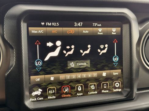 Used 2023 Jeep Wrangler Unlimited w/ Sun & Screen Package AWD/4WD image 21