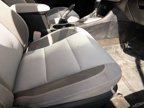 Used 2019 Toyota Corolla LE FWD image 13