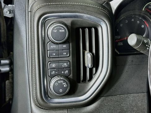 Used 2021 Chevrolet Silverado 1500 LT Trail Boss w/ Convenience Package II AWD/4WD image 10