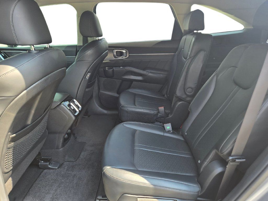 Used 2022 Kia Sorento SX AWD/4WD image 18