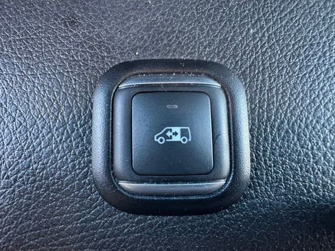 Used 2024 Mercedes-Benz Sprinter 2500 image 12