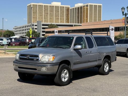 Used 2000 Toyota Tundra SR5 AWD/4WD image 1