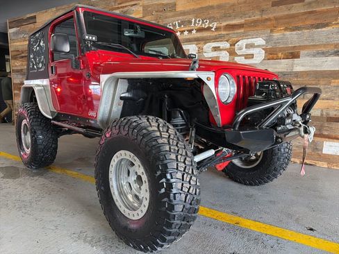 Used 2006 Jeep Wrangler Rubicon w/ Security Group image 46