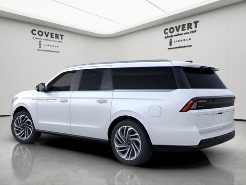 New 2026 Lincoln Navigator L Reserve image 4